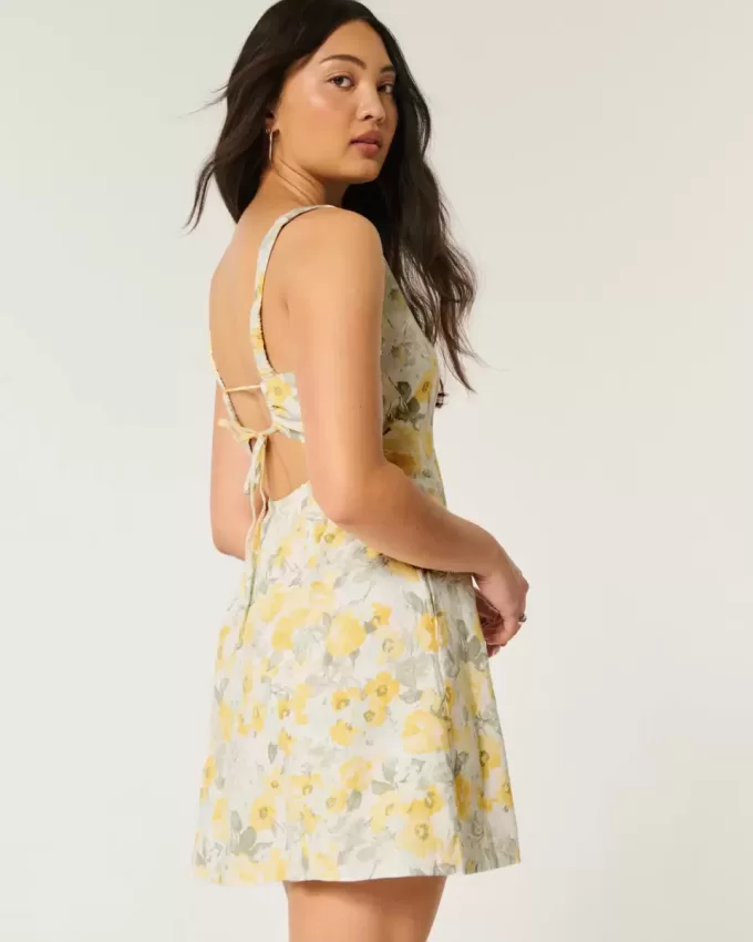 Mini abito strutturato in misto lino