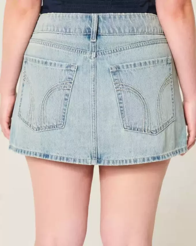 Mini gonna-pantalone in denim a vita bassa Mini gonna-pantalone in denim a vita bassa
