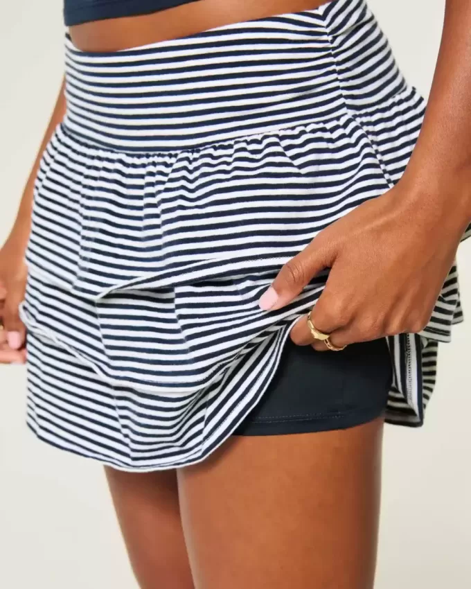Mini gonna-pantalone in maglia con volant Mini gonna-pantalone in maglia con volant