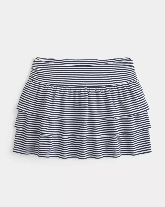 Mini gonna-pantalone in maglia con volant Mini gonna-pantalone in maglia con volant