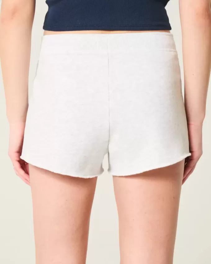 Mini pantaloncini in pile con grafica numerica Mini pantaloncini in pile con grafica numerica