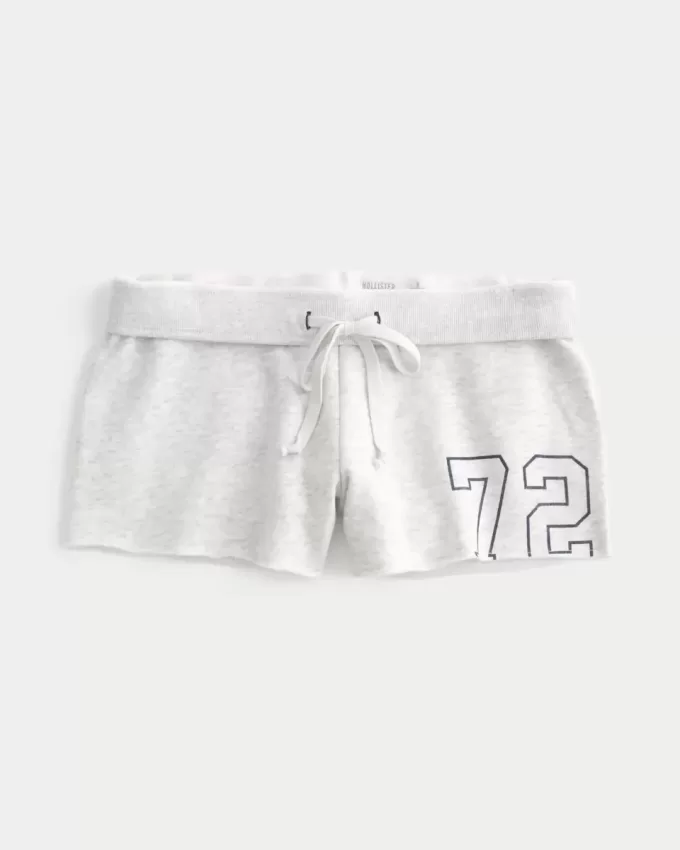Mini pantaloncini in pile con grafica numerica Mini pantaloncini in pile con grafica numerica