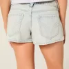 Mini shorts in denim chiaro a vita bassa