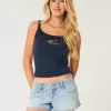 Mini shorts in denim strappati a vita bassa e lavaggio medio Mini shorts in denim strappati a vita bassa e lavaggio medio