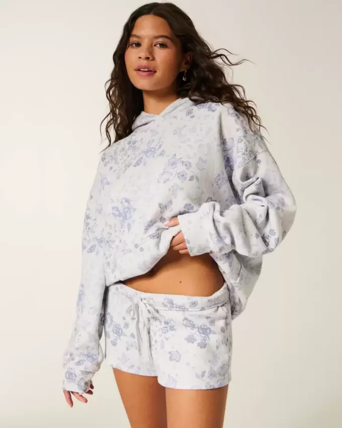 Mini shorts in pile