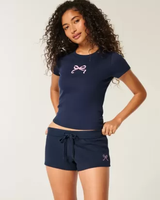 Mini shorts in pile con grafica a fiocco