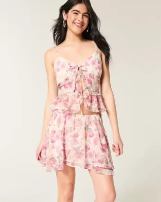 Minigonna in chiffon con orlo asimmetrico