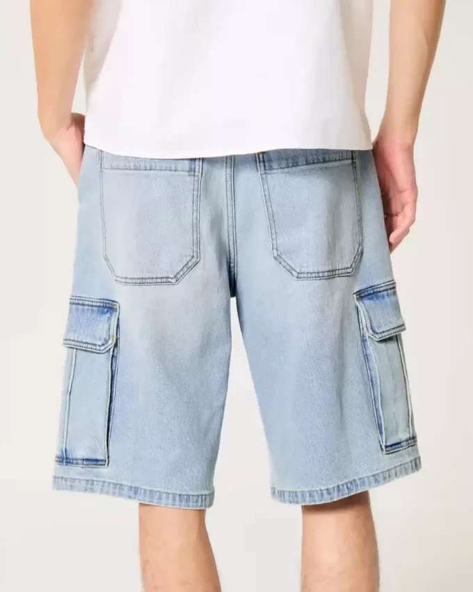 Pantaloncini cargo in denim larghi