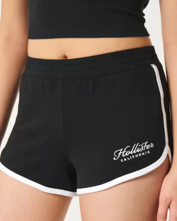 Pantaloncini con logo a vita alta Pantaloncini con logo a vita alta