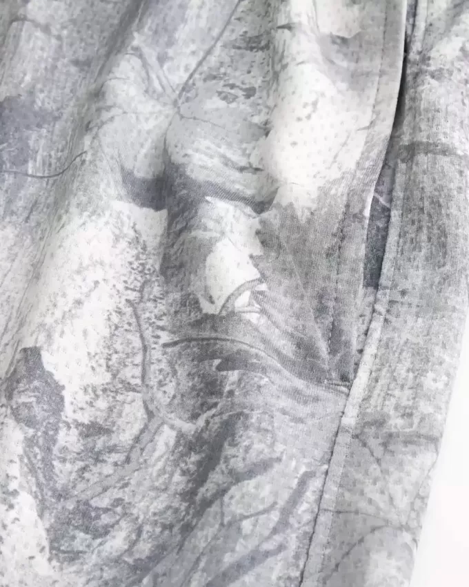 Pantaloncini da basket larghi mimetici