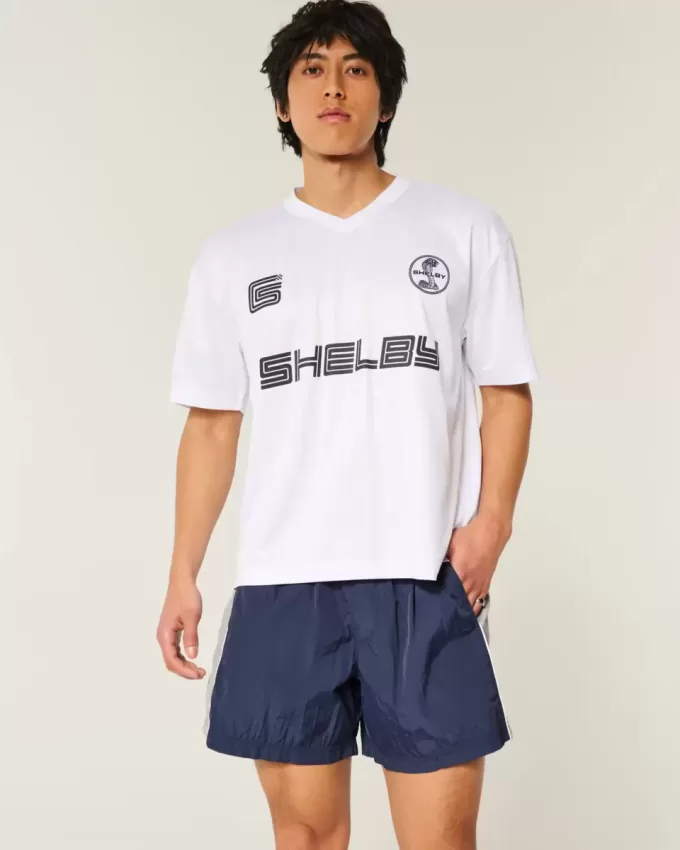 Pantaloncini da calcio larghi a metà coscia Pantaloncini da calcio larghi a metà coscia