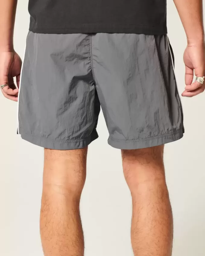 Pantaloncini da calcio larghi a metà coscia