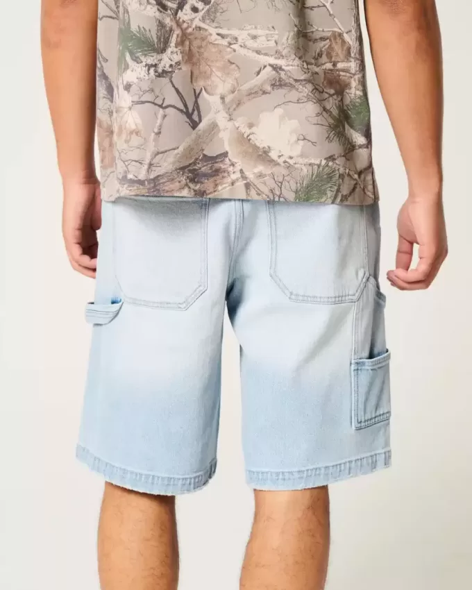 Pantaloncini da pittore in denim larghi e lavaggio chiaro