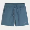 Pantaloncini da tuta in nylon sopra il ginocchio