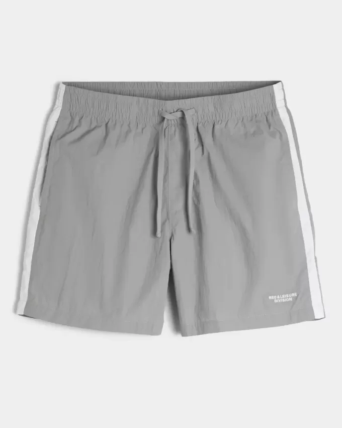 Pantaloncini da tuta in nylon sopra il ginocchio