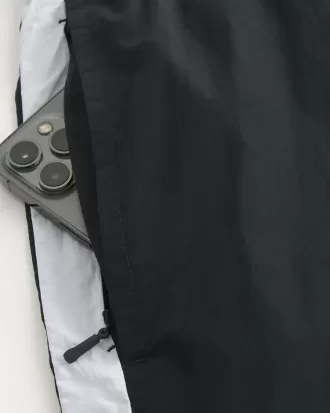Pantaloncini da tuta in nylon sopra il ginocchio