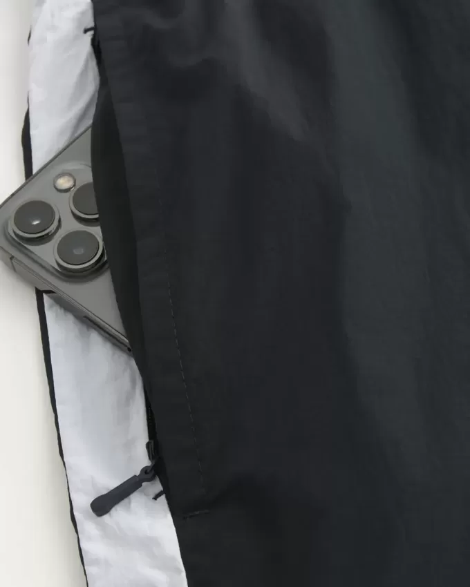 Pantaloncini da tuta in nylon sopra il ginocchio