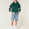 Pantaloncini di jeans larghi sopra il ginocchio