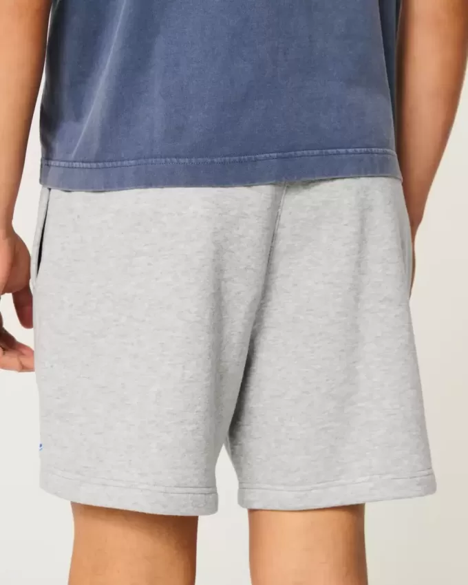 Pantaloncini Hollister Feel Good Fleece a metà coscia Ford Graphic