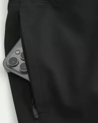 Pantaloncini ibridi attivi a metà coscia