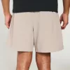 Pantaloncini ibridi attivi a metà coscia