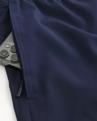 Pantaloncini ibridi attivi a metà coscia