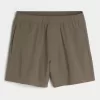 Pantaloncini ibridi attivi a metà coscia