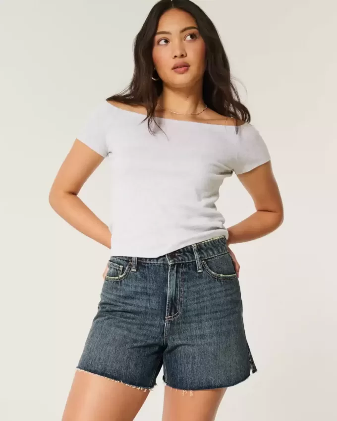 Pantaloncini in denim morbidi e a vita alta con lavaggio scuro, 5″ Pantaloncini in denim morbidi e a vita alta con lavaggio scuro, 5″