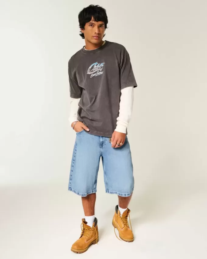 Pantaloncini in denim super larghi con grafica a teschio
