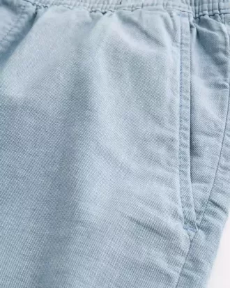 Pantaloncini in misto lino a metà coscia