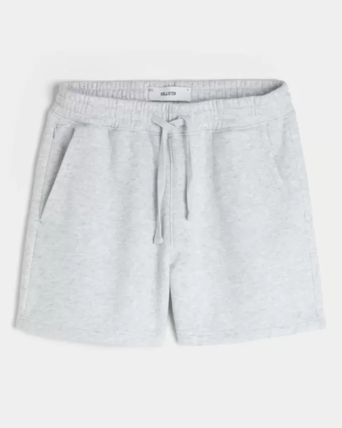Pantaloncini in pile a metà coscia