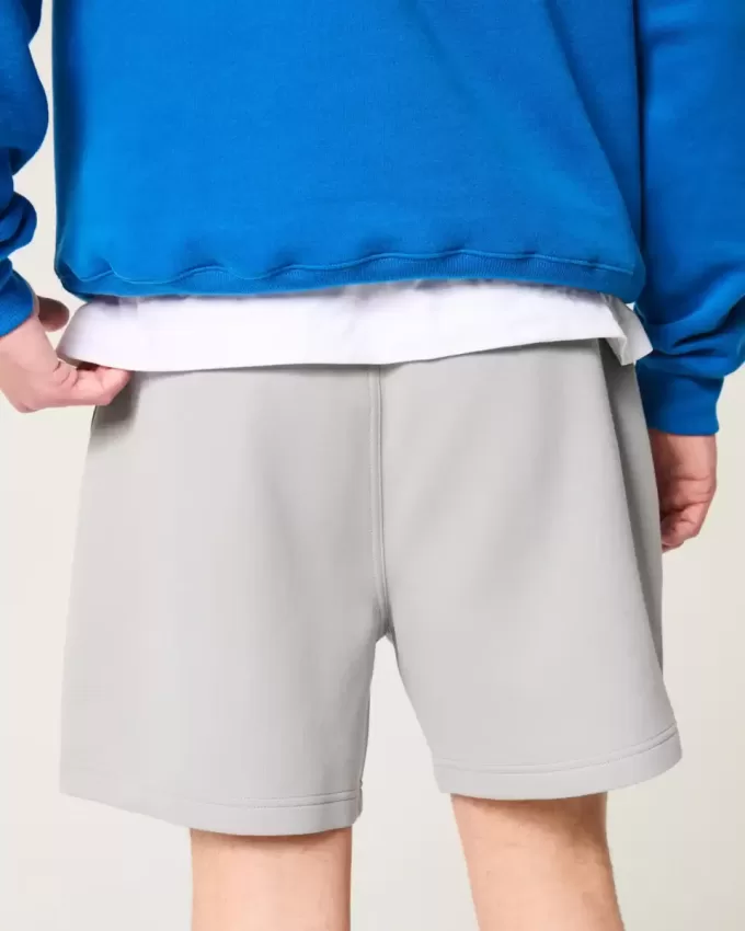 Pantaloncini in pile rinfrescanti a metà coscia