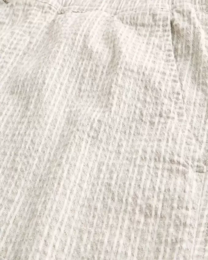 Pantaloncini in seersucker misto lino a metà coscia