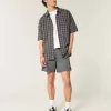 Pantaloncini in twill a metà coscia