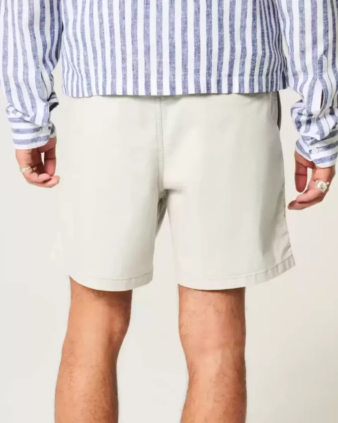 Pantaloncini in twill a metà coscia