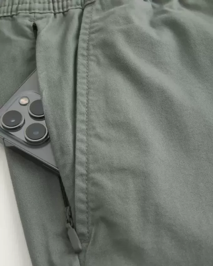 Pantaloncini in twill sopra il ginocchio