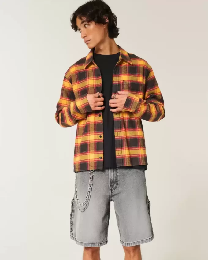 Pantaloncini larghi da pittore in denim nero lavato