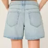 Pantaloncini larghi in denim a vita bassa con risvolto e lavaggio chiaro, 5″ Pantaloncini larghi in denim a vita bassa con risvolto e lavaggio chiaro, 5″