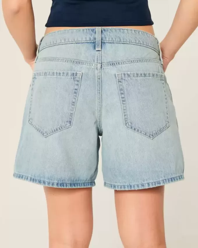 Pantaloncini larghi in denim a vita bassa con risvolto e lavaggio chiaro, 5″ Pantaloncini larghi in denim a vita bassa con risvolto e lavaggio chiaro, 5″