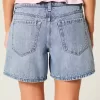 Pantaloncini larghi in denim a vita bassa con risvolto e lavaggio medio, 5″ Pantaloncini larghi in denim a vita bassa con risvolto e lavaggio medio, 5″