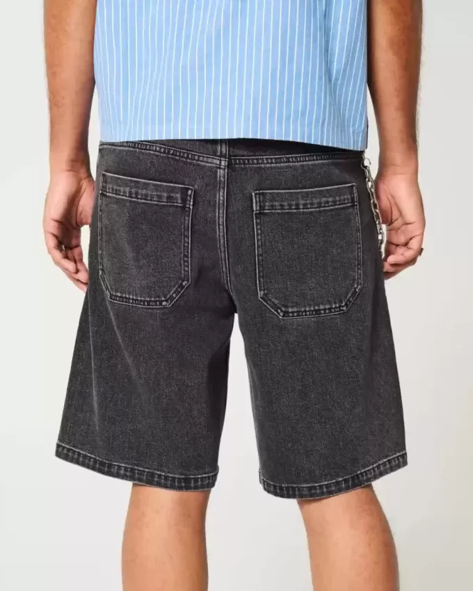 Pantaloncini larghi in denim nero lavato