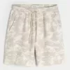 Pantaloncini larghi sopra il ginocchio in pile Feel Good di Hollister