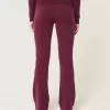 Pantaloni a stivaletto con risvolto in maglia Gilly Hicks
