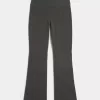Pantaloni a stivaletto con risvolto in maglia Gilly Hicks