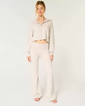 Pantaloni a zampa in maglia con risvolto in vita Gilly Hicks