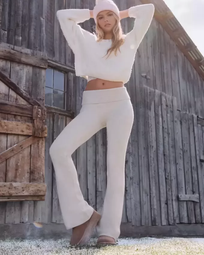 Pantaloni a zampa in maglia con risvolto in vita Gilly Hicks Pantaloni a zampa in maglia con risvolto in vita Gilly Hicks