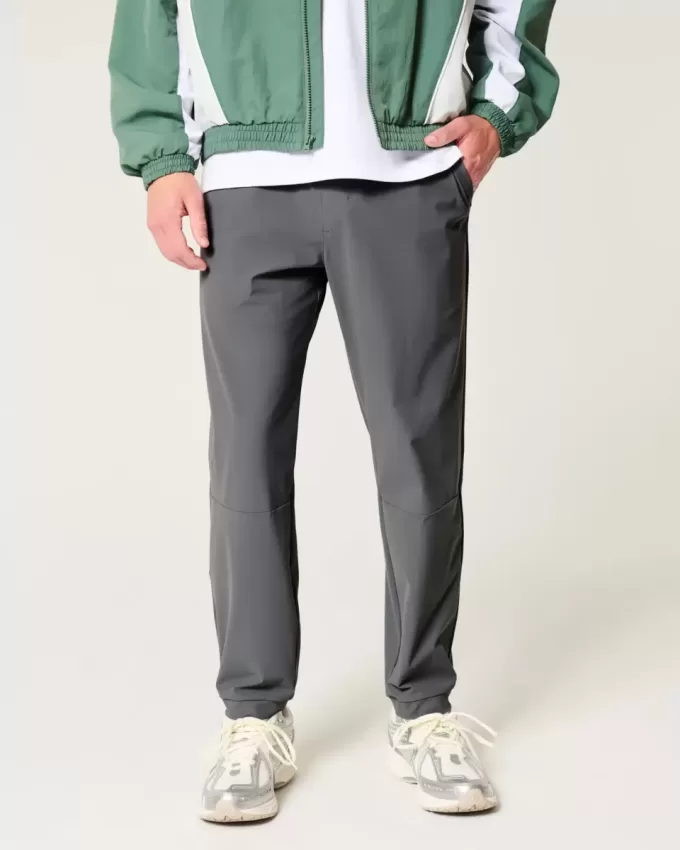 Pantaloni affusolati comodi per tutto il giorno