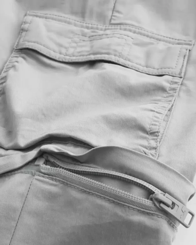 Pantaloni cargo dritti con cerniera
