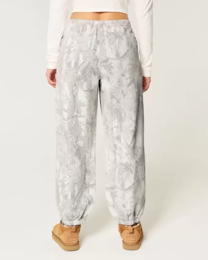 Pantaloni da jogging larghi in pile mimetico