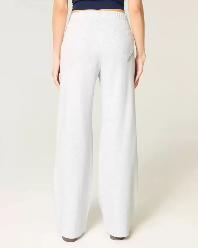 Pantaloni della tuta a gamba larga con tasca a cuore